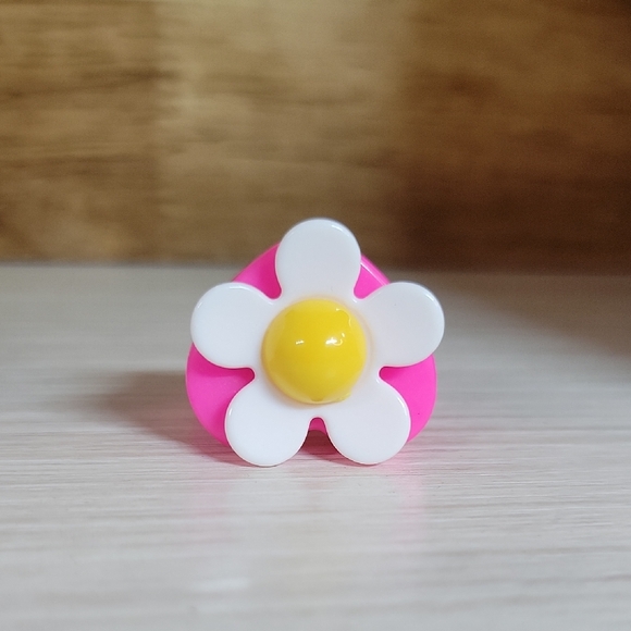 FLOWER POWER FUNKY CUTE RING - Picture 3 of 7